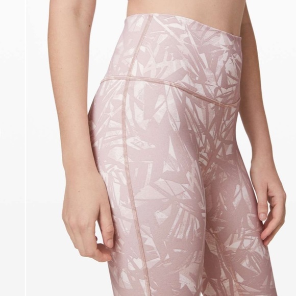 Lululemon Wunder Under Crop (High-Rise) *Full-On Luxtreme 21" Shadow Leaf Light - Picture 2 of 16